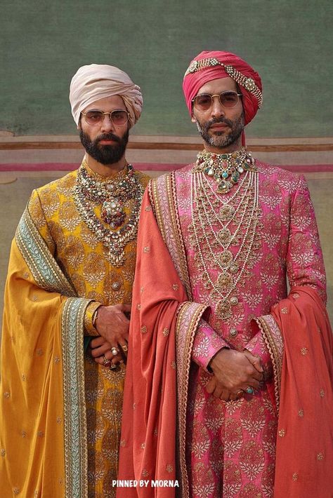 South Asian Men Fashion, Sabyasachi Menswear Sherwani, Indian Clothing Men, Sabyasachi Men, Sabyasachi Groom, Sabyasachi Sherwani, Sabyasachi Menswear, Ethnic Poses, Indian Night