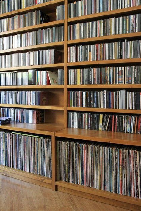 Cd Storage Ideas, Album Shelf, Dvd Storage Ideas, Lp Regal, Cd Shelf, Cd Shelves, Home Music Rooms, Cd Rack, Vinyl Room