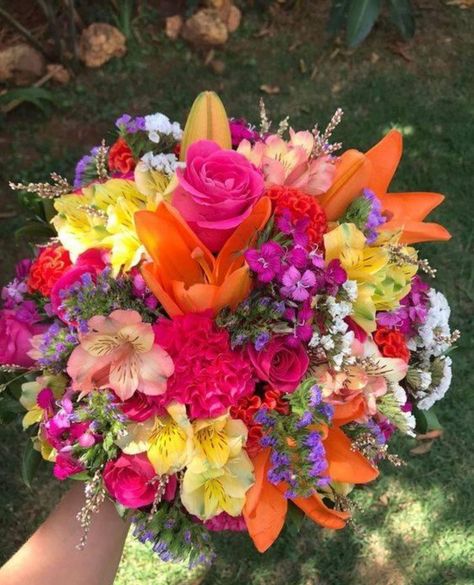 Bright Flower Bouquets, Colorful Flowers Aesthetic, Tropical Flower Bouquet, Tropical Flowers Bouquet, Tropical Bouquet, Tropical Flower Arrangements, Boquette Flowers, Prom Flowers, Flowers Bouquet Gift