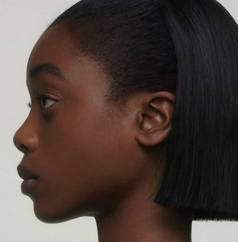 Feminine Side Profile, Black Woman Side Profile, Charlotte Wales, Marc Jacobs Beauty, Beauty Mark, Spring Beauty, Black Features, Side Profile, Brown Skin