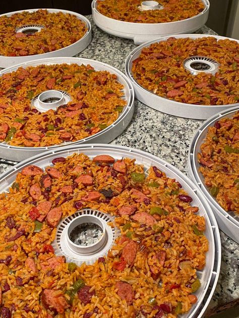 Motorcycle Camping Meals: Dehydrated Red Beans & Rice - Ride to Food Backpacking Rice Meals, Dehydrated Food Recipes Backpacking Meals, Dehydrated Food For Backpacking, Dehydrated Dinner Recipes, Dyhrated Food Recipes, Dehydrated Breakfast Recipes, Backpacking Dehydrated Recipes, Dehydrated Camping Meals Diy, Freeze Dried Camping Meals