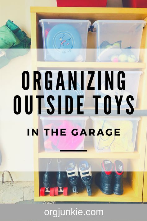 Organizing Hacks Dollar Stores, Small Garage Organization, Outside Toys, Kids Garage, Small Pantry Organization, Tips For Organizing, Toy Garage, Clear Bins, Garage Organize