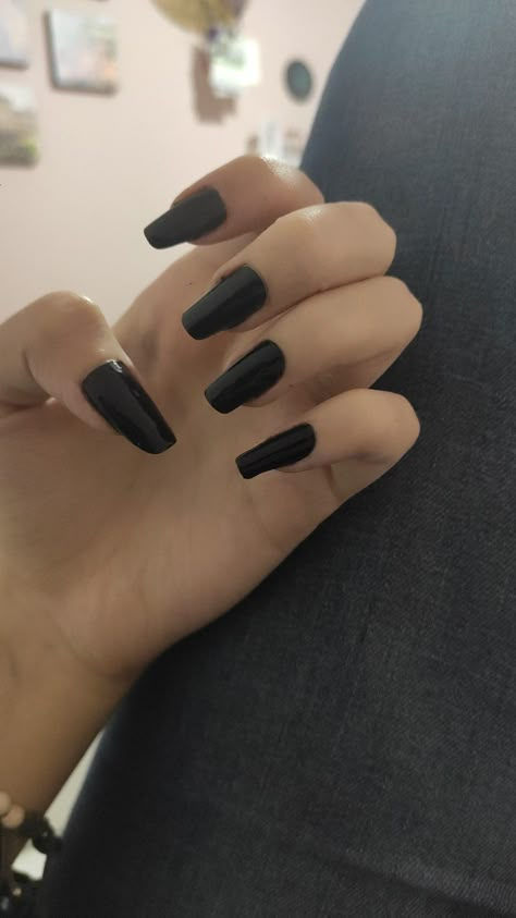 Short Coffin Nails Designs, Nail Paint Shades, Gel Nails Diy, Manicure Y Pedicure, Pretty Selfies, Perfect Nails, Black Nails, Diy Nails, Coffin Nails