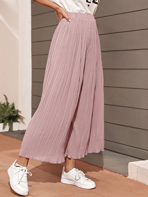 Wide Leg Pants Modest Outfit, Wide Leg Pants For Curvy Women, Pleated Pants Outfit Casual, Shein Curvy Outfits, Modest Outfits Pants, Pleated Top Outfit, Pleated Pants Women, Pleated Pants Outfit, Pants From Shein