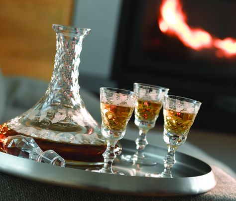 Lochnagar Ships decanter and sherry glasses - Edinburgh Crystal Antique Decanter Set, Whiskey Decanter Set Homewetbar, Sherry Wine, Sherry Glasses, Female Detective, Festive Table Setting, Crystal Wine Glasses Vintage, Crystal Decanter Vintage Silver Trays, Antique Crystal Wine Decanter