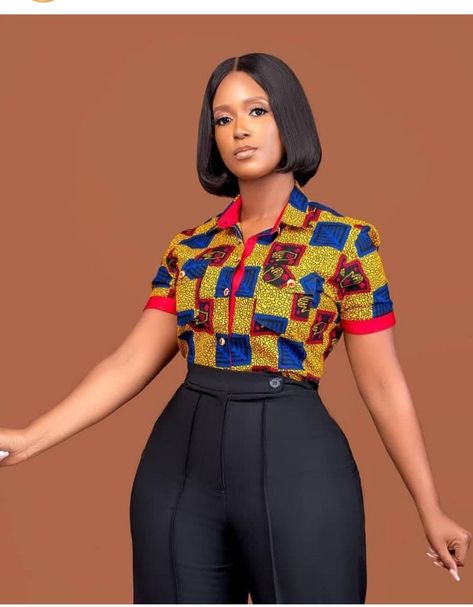 Blouse Styles For Women, Ankara Blouse Styles, Ankara Blouse, Ankara Short, Stylish Naija, African Tops, African Print Tops, Sewing Tops, African Print Clothing