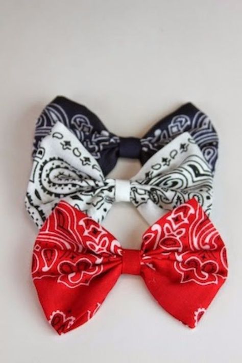 Pet Recipes, Bandana Crafts, Bandanas Diy, Hair Bow Tutorial, Fabric Hair Bows, Diy Bows, 4th Of July Outfits, Bandana Hairstyles, Diy Hair Bows