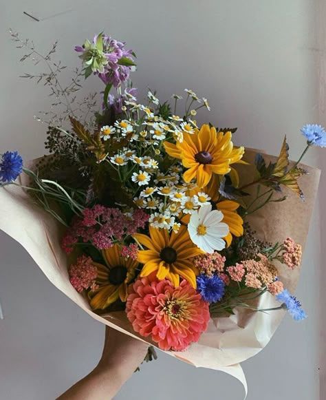 Persian Buttercup Bouquet, Cottage Flower Bouquet, Late Summer Wildflower Bouquet, California Wildflower Bouquet, Athletic Flowers, Farmers Market Flowers Bouquets, Coneflower Bouquet, Queer Flowers, Market Bouquets