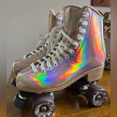 Size 8 Jackson honey gold iridescent roller skates Roller Skates Vintage, Mabel Pines, Roller Skates, Roller Skating, Fantasy Clothing, Unique Diy, Magical Girl, Cute Shoes, Picture Show