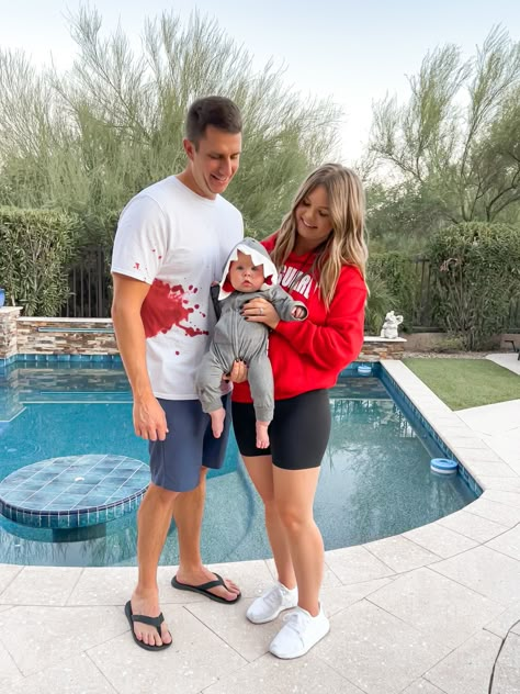 Baby shark family Halloween costume Shark Bite Costume, Lifeguard Halloween, Wedding Napkin Folding, Shark Halloween Costume, Shark Baby Costume, Family Themed Halloween Costumes, Shark Halloween, Family Halloween Costume, Newborn Halloween Costumes