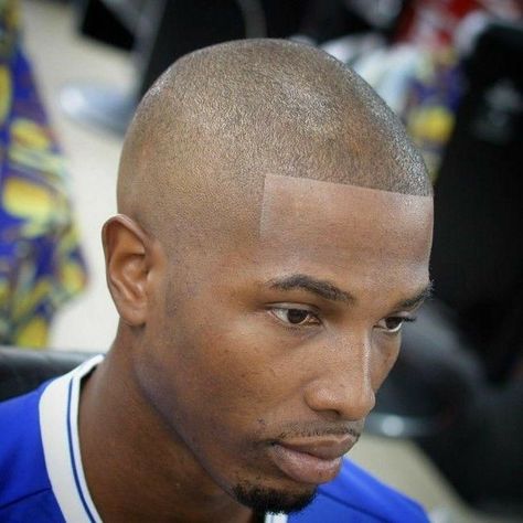 White Guy Haircuts, Black Hairstyles Sew In, Blackmen's Haircuts, Low Haircuts, Bald Black Man, Bald Haircut, Buzz Cut For Men, Short Fade Haircut, Black Hair Cuts