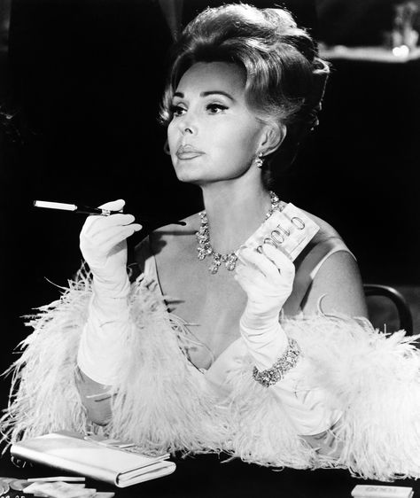 35 of Zsa Zsa Gabor's Best Quotes Oud Hollywood, Irene Papas, Klasik Hollywood, Zsa Zsa Gabor, Celebrities Who Died, Classic Hollywood Glamour, Zsa Zsa, Old Hollywood Glam, Classic Actresses