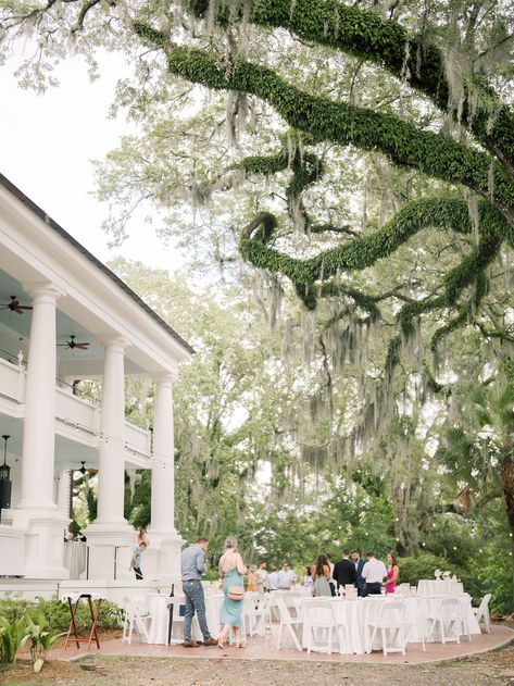 Low Country Wedding South Carolina, Southern Coastal Wedding, Classy Southern Wedding, Charleston Wedding Ideas, Marsh Wedding, Elegant Southern Wedding, Low Country Wedding, Classic Southern Wedding, Charleston Bride