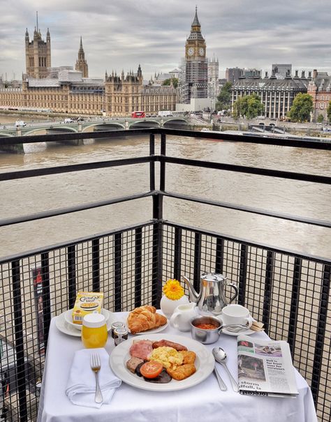 The best London hotel for a room with a view. London Honeymoon Aesthetic, Terrace House Interior, London Room, London Hotel Room, London Apartments, London Weekend, Fall Out Of Love, Highgate Cemetery, A Room With A View