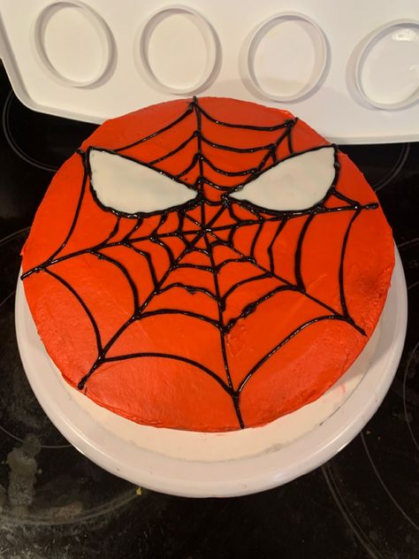 Homemade spiderman cake simple design using gel icing for webs and fondont for the eyes Simple Spiderman Cake Design, Simple Spiderman Cake, Spiderman Cake Design, Cake Simple Design, Spider Man Cake, Cake Simple, Spiderman Cake, Cakes For Men, Simple Design