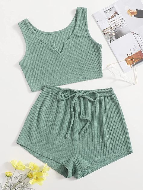 Cute Sleepwear Aesthetic, Pjamamas Outfit, Summer Pijama, Two Piece Pajama Set, Pajama Fashion, Cute Sleepwear, Cute Pajama Sets, Cute Lazy Outfits, Lazy Day Outfits