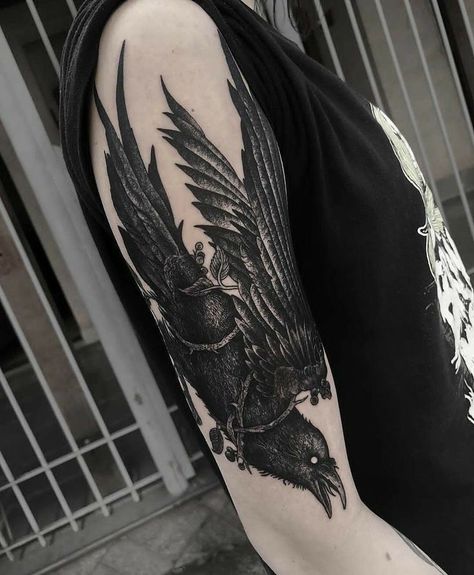 Crow Tattoo For Men, Black Bird Tattoo, Tattoo Themes, Wicked Tattoos, Crow Tattoo, Fantasy Tattoos, Shoulder Arm Tattoos, Bicep Tattoo, Raven Tattoo