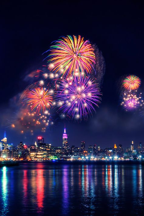 New York fireworks photography colorful sky night city ocean fireworks artistic reflection 4th of july New York Fireworks, Fireworks Photography, Fire Works, Bonfire Night, Fireworks Display, Skydiving, The Night Sky, City Buildings, Night City