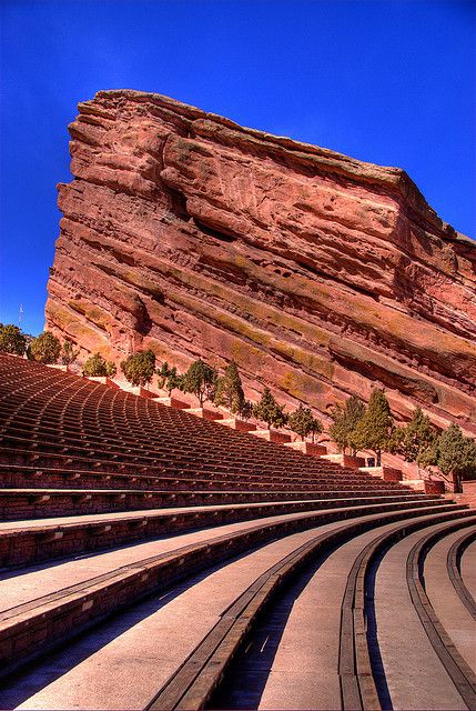 Red Rocks Ampitheater, just 20 min outside Denver. Best place ever to see a concert! Red Rocks Colorado, Red Rock Amphitheatre, Living In Colorado, Starting Line, Colorado Homes, Rock Ideas, Red Rocks, Boulder Colorado, Red Rock