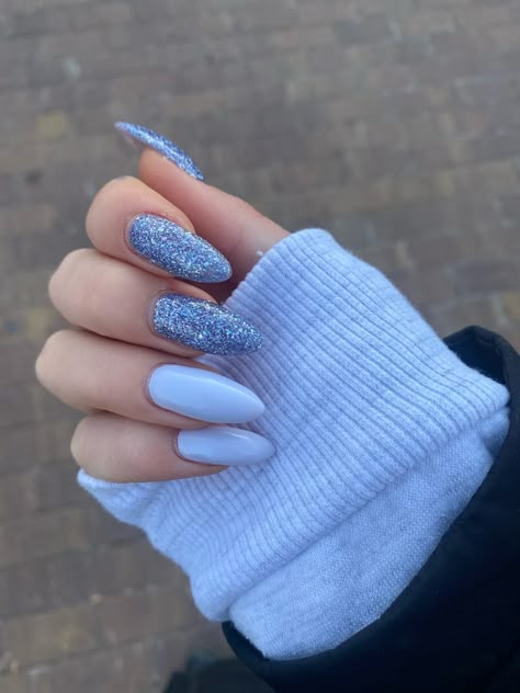 Blue Sparkle Nails, January Nail Art, College Nails, Nail Designs Winter, January Nail, January Nails, Subtle Nails, Beauty Nails Design, Ideas For Nails