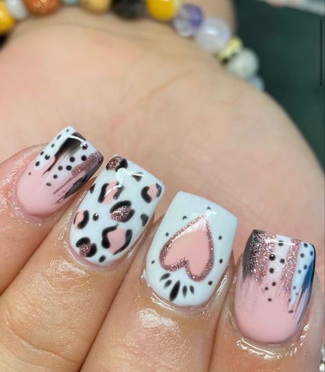 Valentines Nails Western, Pastel Valentines Nails, Western Valentine Nails, Punchy Valentines Nails, Short Nail Cheetah Designs, Leopard Print Heart Nails, Cheetah Valentines Nails, Print Nail Art, Feet Nail Design