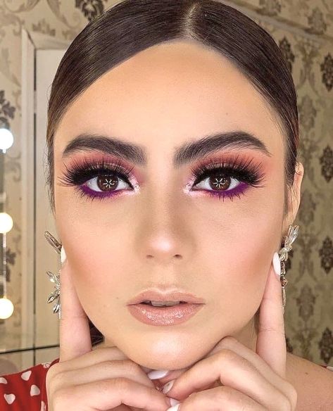 Hot Red Makeup Look, Buchona Makeup, Burgundy Makeup Look, Makeup Ojos, Pretty Makeup Looks, Barbie Makeup, Glam Makeup Look, Beautiful Eye Makeup, Glamour Makeup