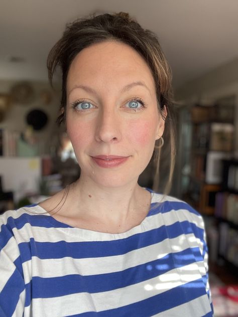 Is Jones Road No-Makeup Makeup Worth The Hype? We Review. - The Good Trade Jones Road Lip Tint, Jones Road Makeup, Natural Makeup Brands, Organic Makeup Brands, Jones Road, Nontoxic Beauty, Lightweight Foundation, Clean Cosmetics, Bobbi Brown Makeup