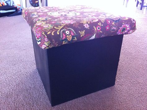 Cardboard Storage Cube Ottoman: An easy, but kind of time consuming, super cheap storage ottoman and seat.  I saw a plan for a cardboard box cube in a vintage DIY furniture book that supposedly can hold up to 400 pounds.  I used this plan to make this storage cube. Cardboard Box Storage, Storage Cube Ottoman, Cardboard Storage, Cheap Storage, Storage Cube, Cube Ottoman, Freezer Paper, Quilt Batting, Laptop Table