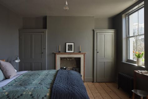 Period Bedroom, Concrete Extension, Cottage Loft, On Period, Georgian Townhouse, Wood And Concrete, Airbnb Design, London Townhouse, Glass Extension