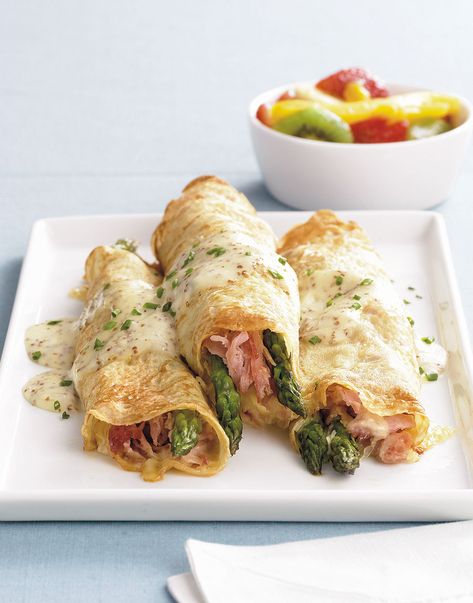 Asparagus Crepes Recipe, Ham And Swiss Crepes, Ham Cheese Crepes, Ham And Cheese Crepes With Sauce, Dinner Crepes Recipe, Ham Crepes, Savory Crepe Recipe, Crepes Savory, Crepes Sweet