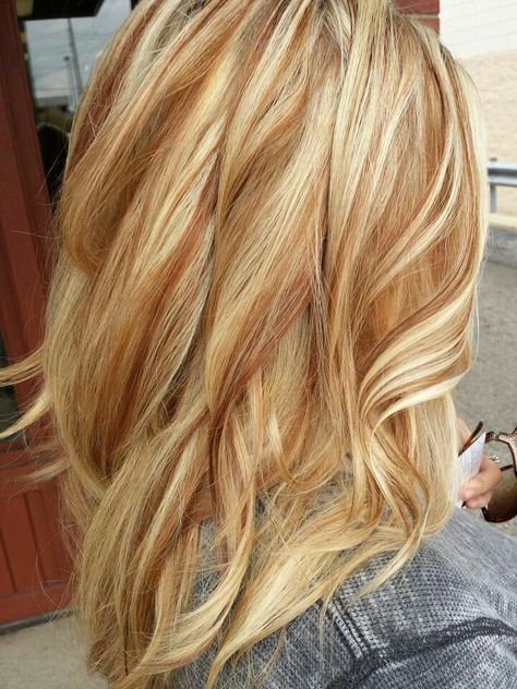 Blonde Hair And Red Highlights, Blonde Fall Hair 2023, Blonde With Strawberry Blonde Highlights, Fall Blonde Hair Color Low Lights Caramel Highlights, Blonde With Red Lowlights Hair, Blonde Hair With Copper Lowlights, Colorful Hair Ideas, Blonde Hair Tips, Different Hair Lengths