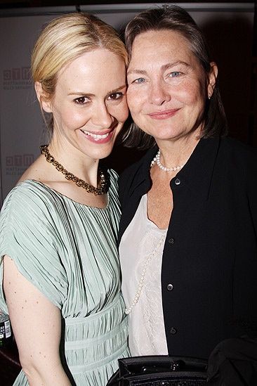 Sarah and Cherry Jones when they were an item. Cherry Jones, Ahs Characters, Sarah Palin, Sarah Paulson, Lgbt Love, My Buddy, The Red Carpet, Celebrity Couples, In Hollywood