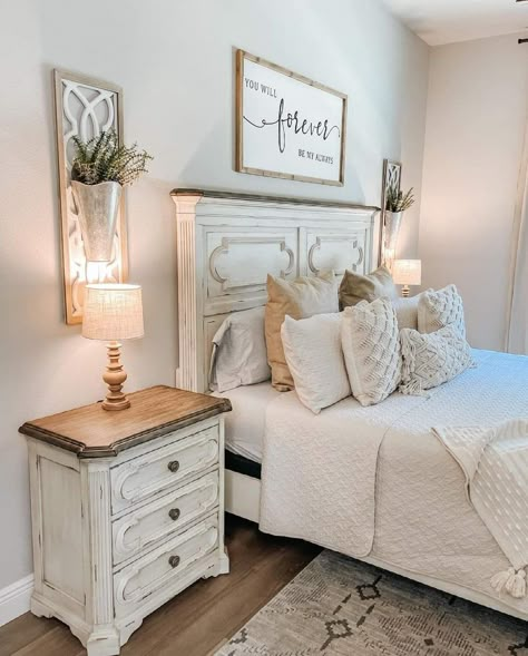 Master Bedrooms Decor Mobile Home, Amazon Farmhouse Bedroom, Decorate Tv Wall Bedroom, Farmhouse Bed Decor, Minimalist Bedroom Farmhouse, White Rustic Bedroom Ideas, White Farmhouse Bedroom Furniture, Modern Farmhouse Bedroom Wall Decor, Farmhouse Master Bedrooms Decor Ideas