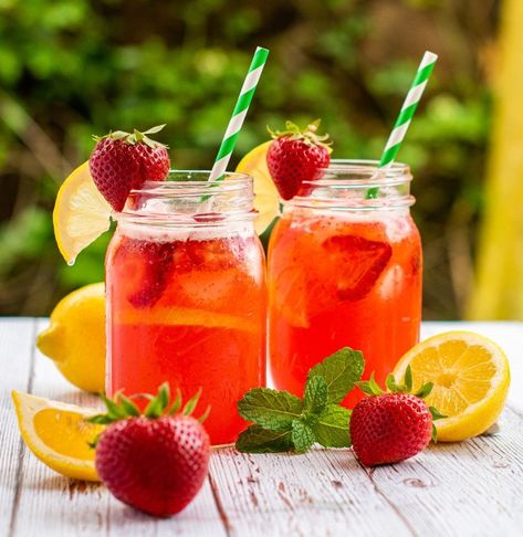 What’s more satisfying on a warm summer evening than an ice-cold glass of homemade strawberry lemonade? It’s a perfect combination of tart and sweet that’s as refreshing as it looks! Lemonade is a perfect summery drink. Made right, it’s sweet, flavorful, and refreshing. With all the fresh, ripe berries and other fruits that are available in the summer months, don’t limit yourself to basic lemonade. Experiment with other fruits or a blend of different fruits!This recipe starts with my… Watermelon Margarita Recipe, Homemade Strawberry Lemonade, Mango Lemonade, Sparkling Lemonade, Strawberry Salsa, Dandelion Jelly, Watermelon Margarita, Peach Lemonade, Make Simple Syrup