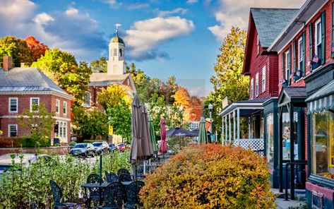 The Most Picturesque Small Towns in New England, That You Absolutely Must Visit Day Trip From Boston, Day Trips From Boston, Weekend Getaway Ideas, Village Aesthetic, England Village, Small Towns Usa, Massachusetts Travel, New England Road Trip, East Coast Road Trip