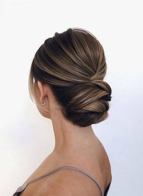 Classic Updo Hairstyles, Classic Wedding Hair, Classic Updo, Prom 2020, Fancy Things, Vintage Wedding Hair, Bridal Hair Updo, Trendy Hairstyle, Updos For Medium Length Hair