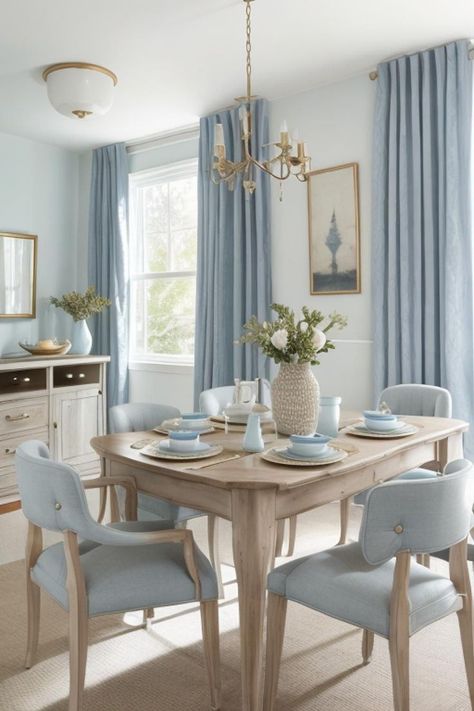 Golden Dining Room, Soft Blue Living Room, Blue And Cream Living Room, Dining Room Teal, Light Blue Houses, Light Blue Curtains, Light Blue Decor, Blue Chandelier, Chic Dining Room