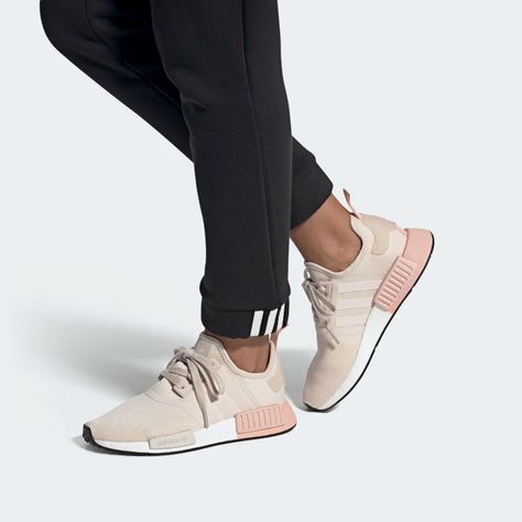 Adidas Nmd R1 Women, Tennis Adidas, Adidas Nmd_r1, Nmd Adidas, Nmd Sneakers, Adidas Shoes Women, Adidas Boost, Knit Shoes, Adidas Nmd R1