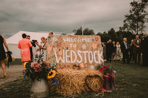 Ask The Experts: ‘Throwing The Ultimate Boho-Festival Wedding Festival Wedding Food, Wedstock Festival Wedding, Woodstock Wedding Theme, Boho Wedding Activities, Alternative Wedding Party, Festival Wedding Food Ideas, Fall Festival Wedding, Music Fest Wedding, Music Festival Wedding Ideas