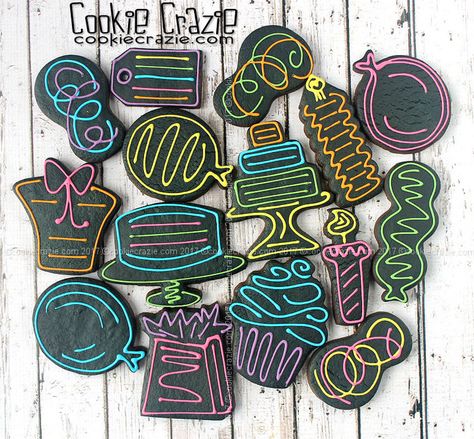 Neon Sign Styled Birthday Decorated Cookies — CookieCrazie Birthday Decorated Cookies, Happy Birthday Cookie, Halloween Cookies Decorated, Neon Birthday, Glow Birthday, Cookie Frosting, Creative Cookies, Cookie Inspiration, Glow Party