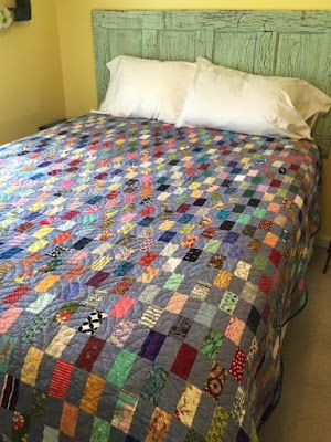 Confessions of a Fabric Addict: Scrumptious Scraps Quilt-Along - Creativity With What You Have! Colorful Quilt, Quilt Modernen, Scrappy Quilt Patterns, String Quilts, Batik Quilts, Scrap Quilt Patterns, Jellyroll Quilts, Patchwork Quilt Patterns, Strip Quilts