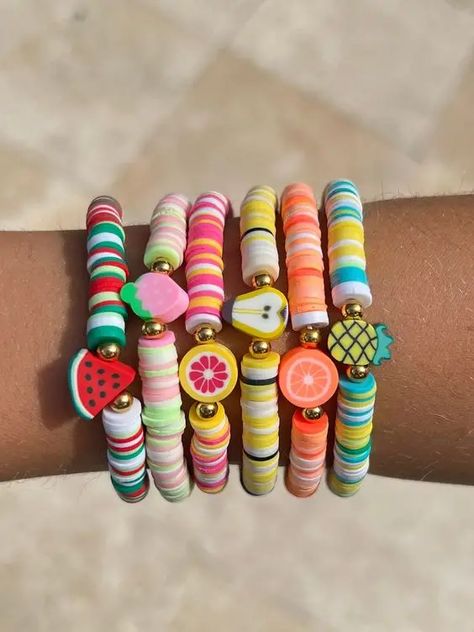 26 Stunning Clay Bead Bracelet Ideas to Elevate Your Style Clay Bracelets Aesthetic, Cute Bracelet Clay Bead Idea, Bracelets Clay Ideas, Cute Clay Bead Jewelry Ideas, Clay Need Bracelets, Bracket Clay Beads, Aesthetic Clay Bracelet Ideas, Bracelet Buisness Ideas, Clay Charm Bracelet Ideas