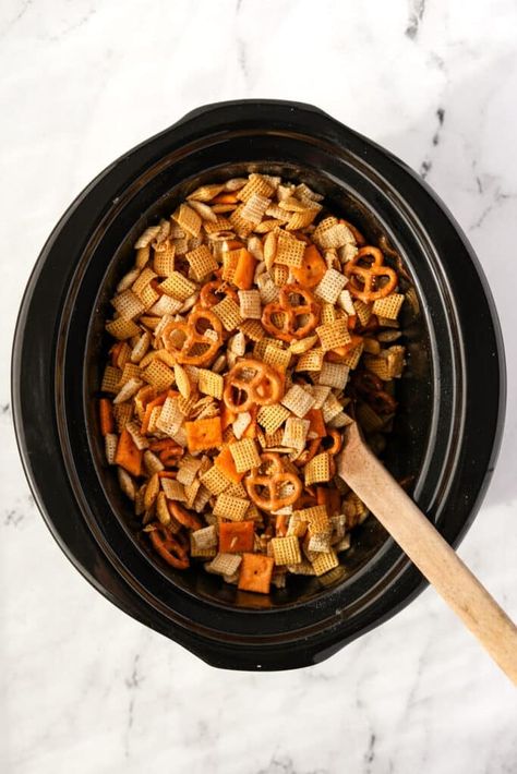 Crock Pot Chex Mix - Dash for Dinner Crockpot Chex Mix Recipes Savory, Chex Mix Recipes Crock Pot, Chex Mix Crock Pot, Chex Mix Recipes Christmas, Savory Chex Mix Recipes, Fall Chex Mix Recipes, Salty Chex Mix, Crockpot Snacks, Fall Slow Cooker