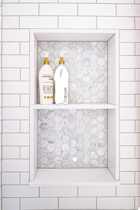 Bathroom Shower Subway Tile, Bathtub Niche Placement, Shower Niche Placement, Grey Grout Bathroom, Shower Niche Tile Ideas, White Subway Tile Shower, Shower Alcove, Tile Shower Niche, Gross Things