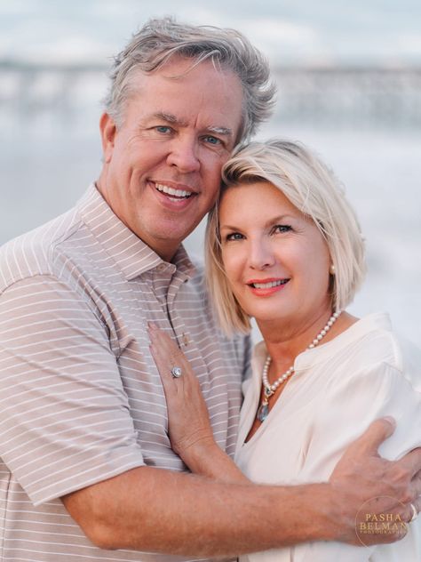 Summer Vacation Photoshoot, Older Couple Wedding, Old Couple Photography, Older Couple Poses, Older Couple Photography, Adult Family Photos, Vacation Photoshoot, Pawleys Island Sc, Family Beach Portraits