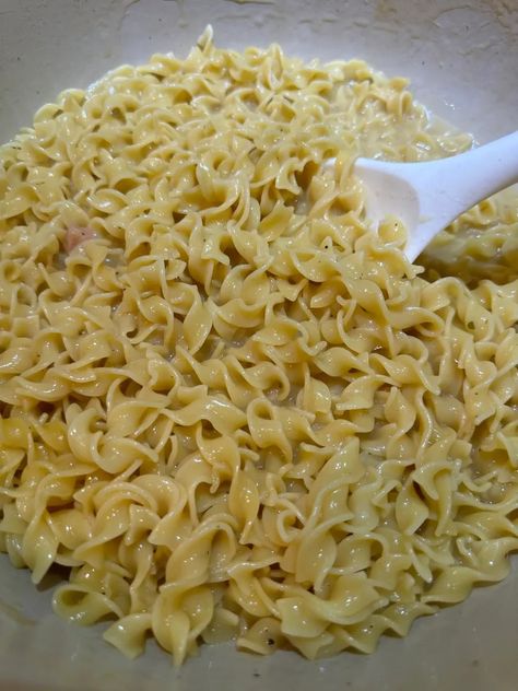 CREAMY CAFETERIA NOODLES Noodles With Cream Of Chicken Soup, Creamy Cafeteria Noodles, Lunch Lady Noodles, Creamy Noodles Recipes, Thanksgiving Noodles, Lunch Lady Recipes, Egg Noodle Side Dish, Cafeteria Noodles, Turkey And Noodles Recipe