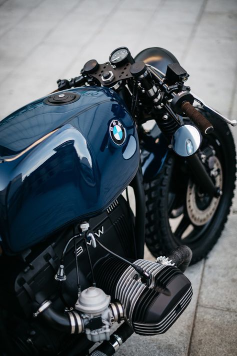 ROA motorcycles BMW R80 custom café racer Bmw Motorbike, Cafe Racer Moto, Bmw Vintage, Bmw R80, Bike Bmw, Moto Scrambler, Bmw R100, Motos Bmw, Bmw Scrambler