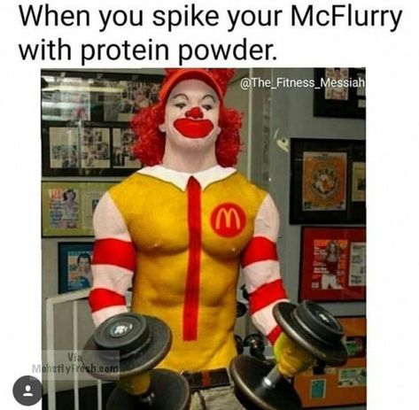 Weight Lifting Memes, Lifting Memes, Weight Lifting Humor, Funny Jump, Food Memes, Vegan Fitness, Gym Memes, Secret Santa, Fitness Training