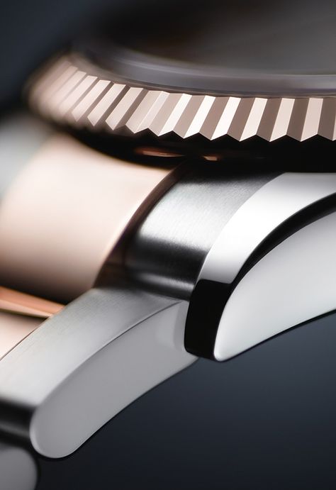 The 36mm case of the Rolex Datejust 36 features redesigned lugs and sides, enhancing the way light is reflected on the watch, to create uniformity, harmony and lustre. Watch Dial Design, Luxury Watches With Metal Dial, Rolex Branding, Luxury Chronometer With Round Dial, Luxury Watch Advertising, Oyster Perpetual Datejust, Rolex Air King, Apple Watch Faces, Rolex Oyster