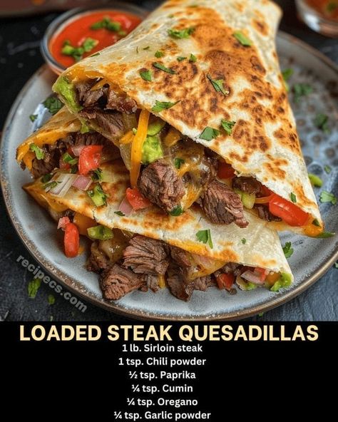 Loaded Steak Quesadillas via @recipecs Steak Quesadillas, Classic Beef Stew, Sirloin Steak, Quesadilla Recipes, Sauteed Veggies, Roasted Corn, Sirloin Steaks, Fire Roasted, Quick Lunches